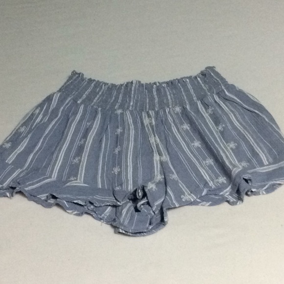 American Eagle Outfitters Pants - American Eagle outfitters  100% polyester shorts